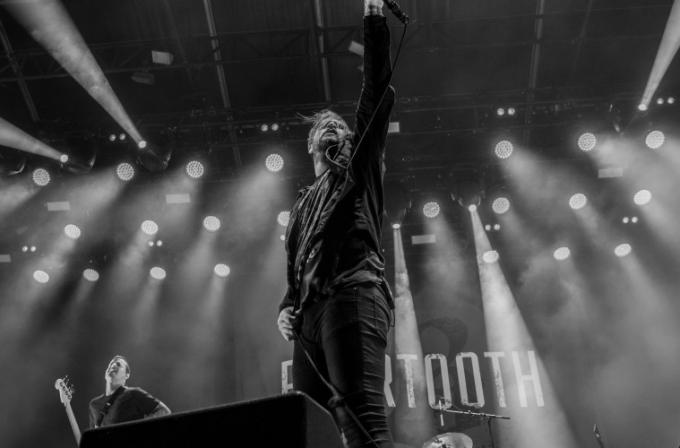 Motionless In White & Beartooth